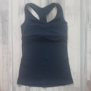 Lululemon workout top size 4